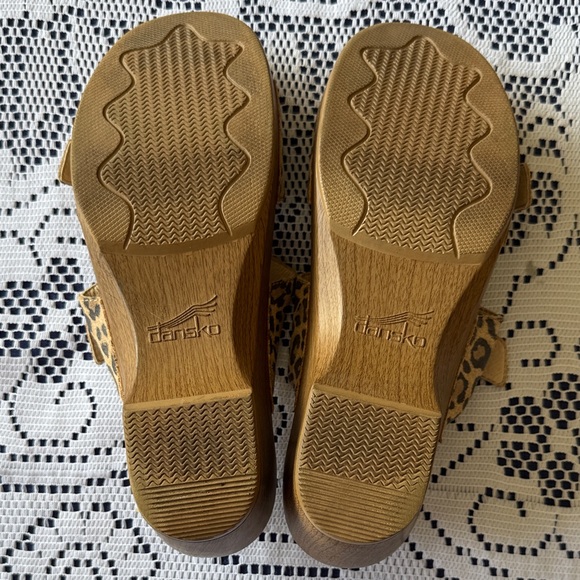Dansko Leopard Animal Print Sandals - Brown and Tan 40 - Picture 2 of 4